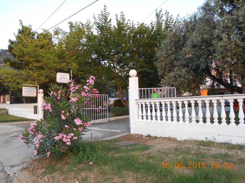 Hotel Doukas à Skala Rachoni  Extérieur photo