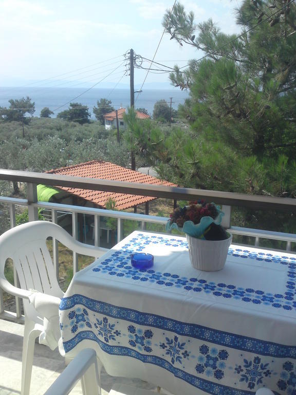 Hotel Doukas à Skala Rachoni  Extérieur photo