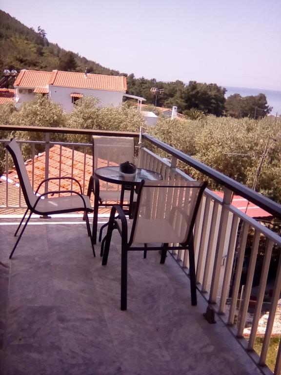 Hotel Doukas à Skala Rachoni  Extérieur photo