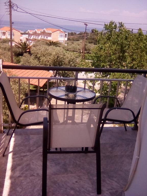 Hotel Doukas à Skala Rachoni  Extérieur photo