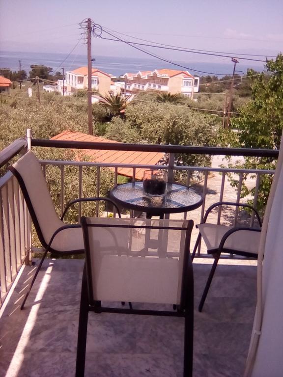 Hotel Doukas à Skala Rachoni  Extérieur photo