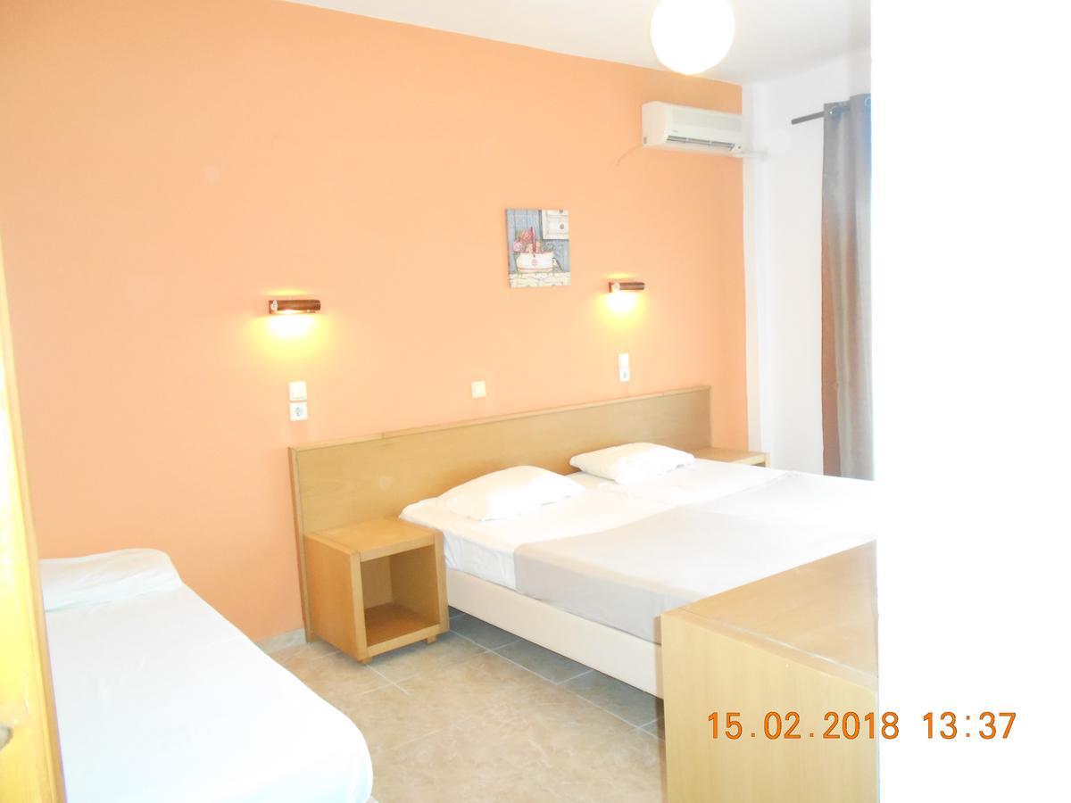 Hotel Doukas à Skala Rachoni  Extérieur photo