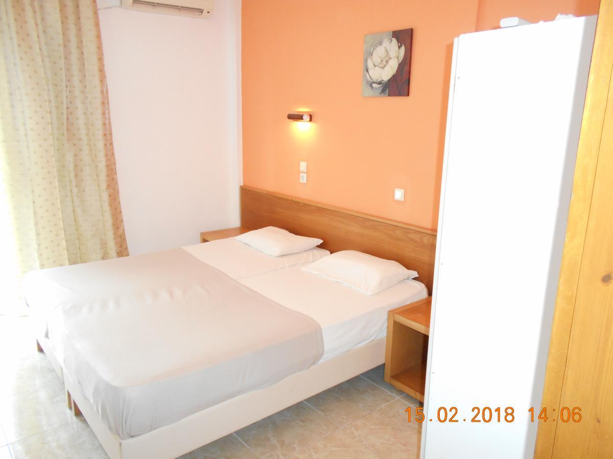 Hotel Doukas à Skala Rachoni  Extérieur photo