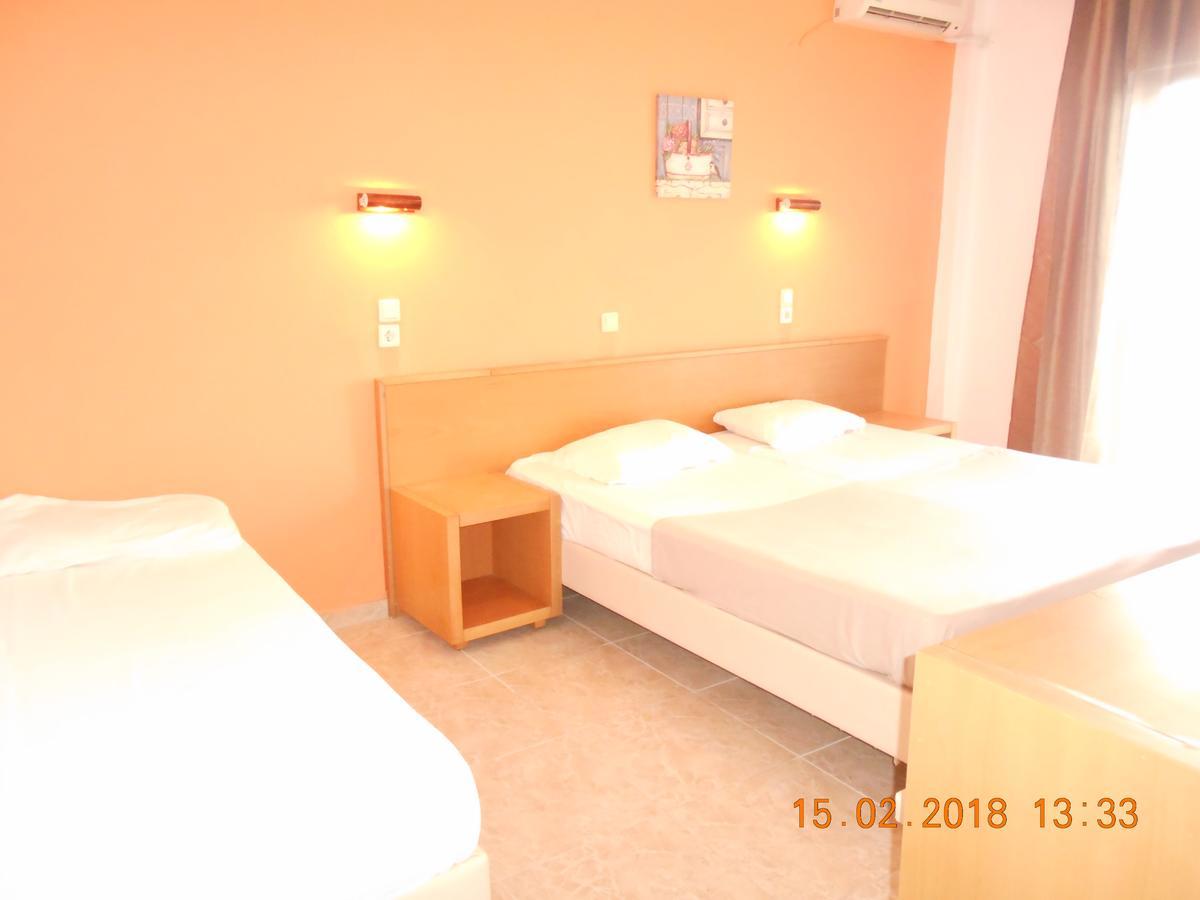 Hotel Doukas à Skala Rachoni  Extérieur photo